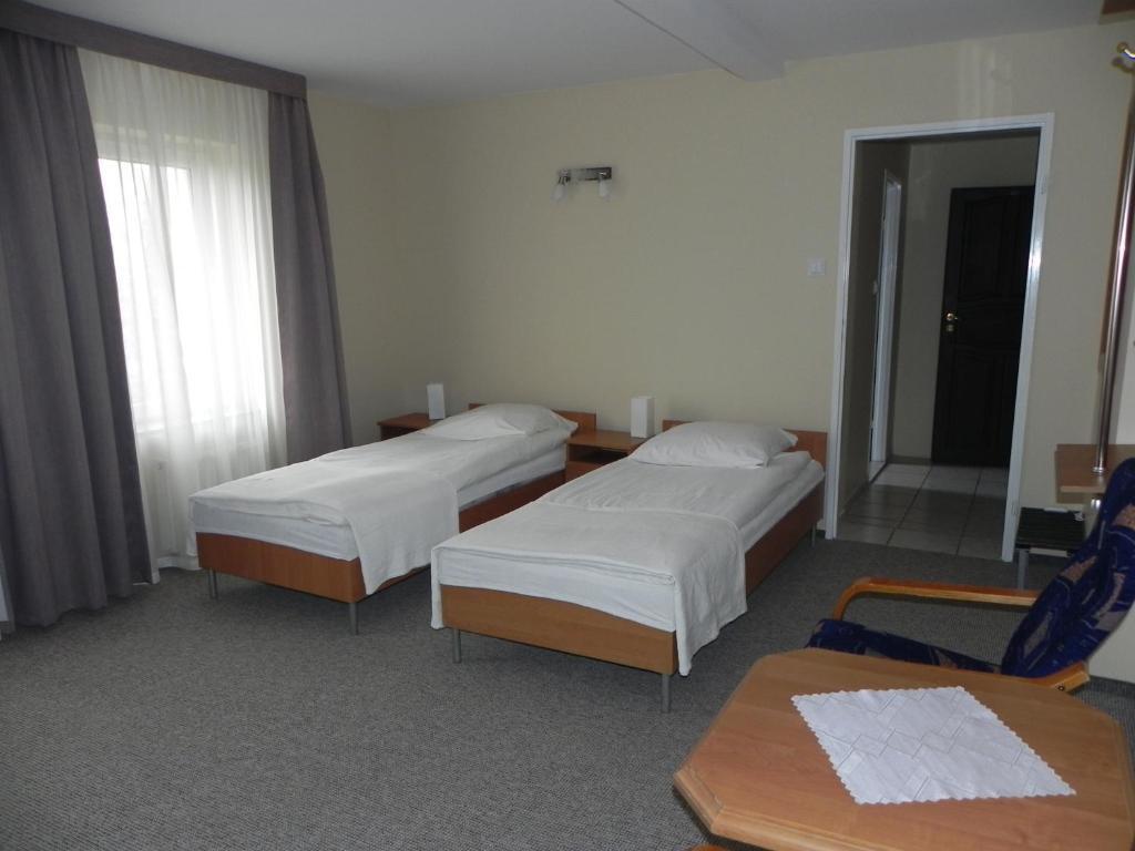 Pensjonat Galery Świebodzice Habitación foto